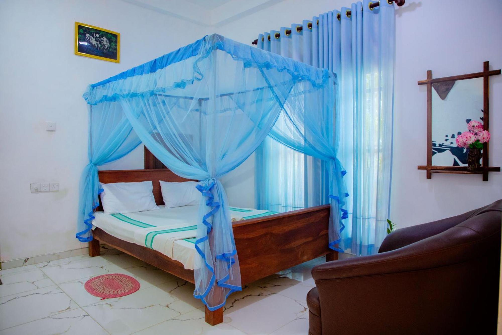 New Cormorant Lake Resort & Yala Safari Place Tissamaharama Exterior photo